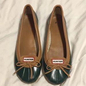 Green hunter rain flats
